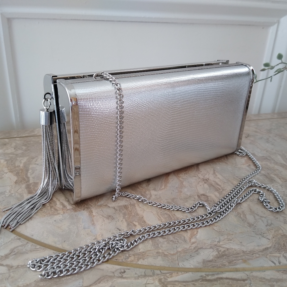 Silver clutch
